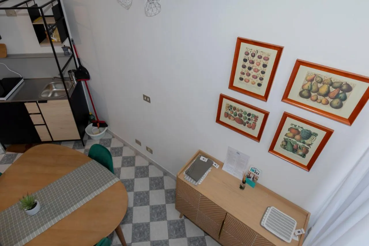 Ihost Apartment - Pasteur 15 Milan 0*,